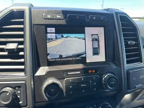 Used 2022 Ford F350 XLT w/ XLT Premium Package AWD/4WD image 41