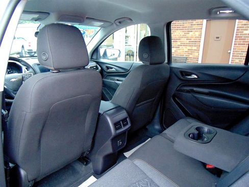 Used 2024 Chevrolet Equinox LT image 17