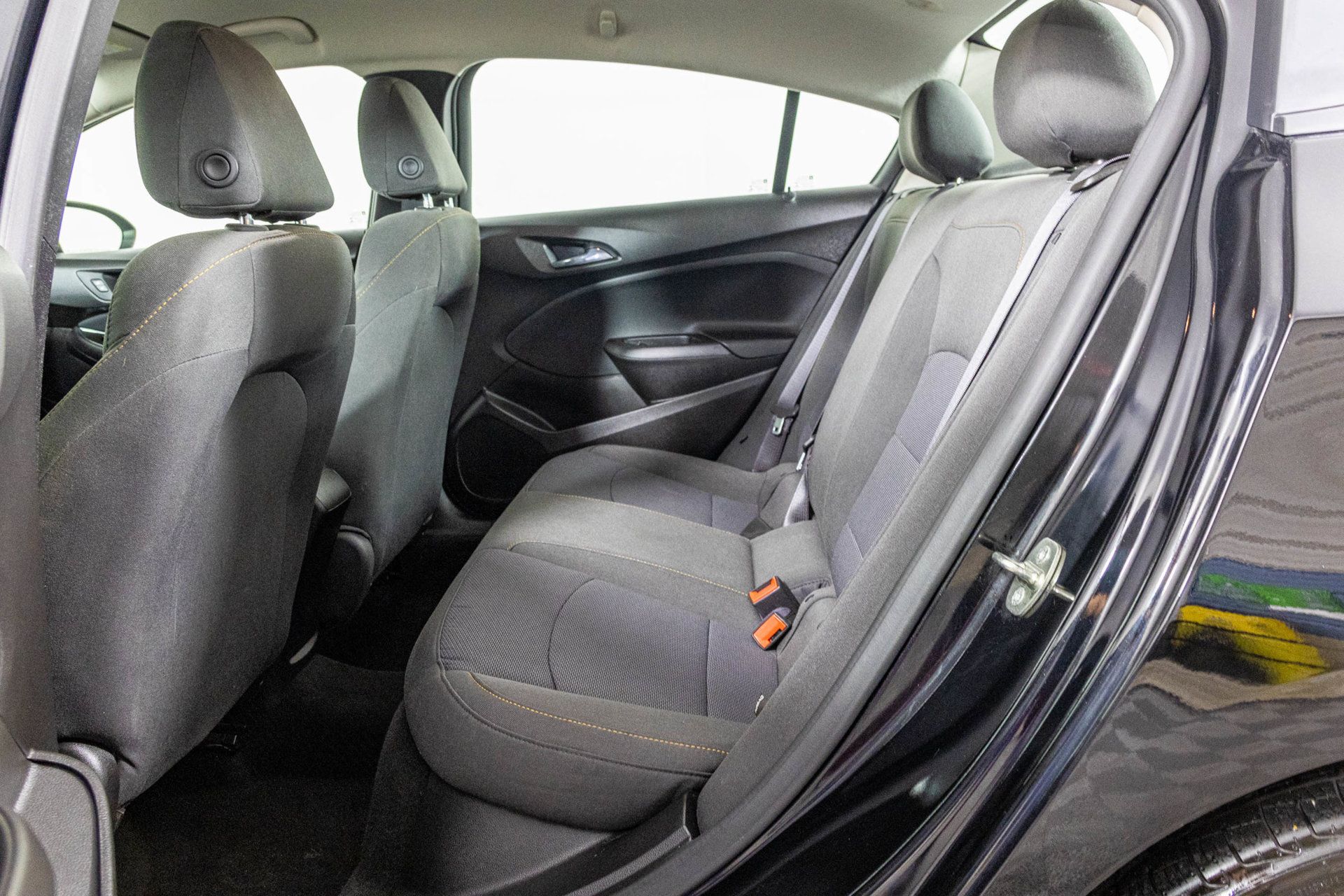 Used 2017 Chevrolet Cruze LS FWD image 34