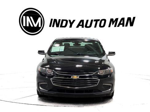 Used 2017 Chevrolet Malibu LT FWD image 9