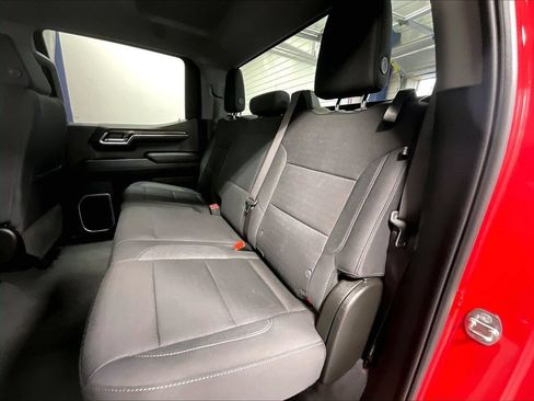 Used 2024 Chevrolet Silverado 1500 LT AWD/4WD image 15