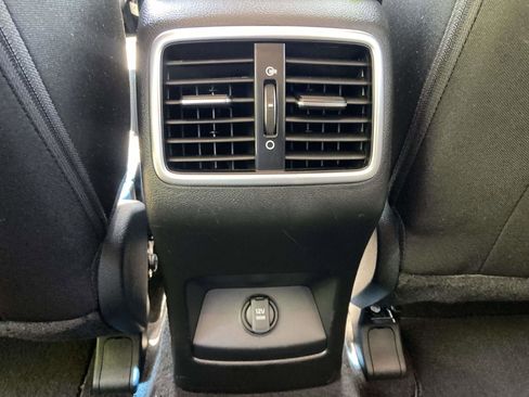 Used 2022 Kia Sportage LX image 17