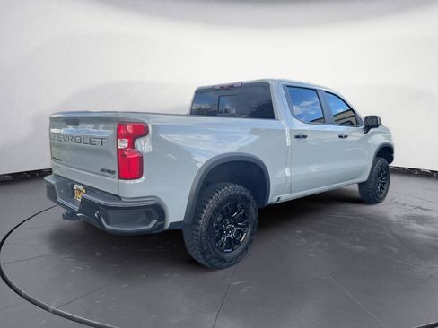 Used 2024 Chevrolet Silverado 1500 ZR2 w/ Technology Package image 4