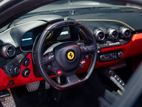 Used 2015 Ferrari F12 Berlinetta RWD image 24