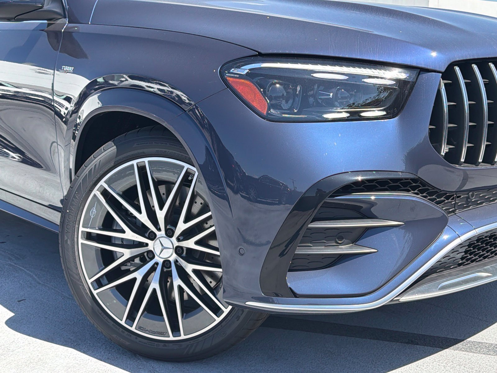 New 2026 Mercedes-Benz GLE 53 AMG 4MATIC image 4