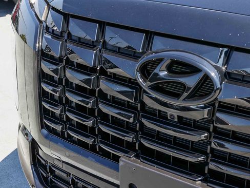 Used 2025 Hyundai Palisade Calligraphy AWD/4WD image 11