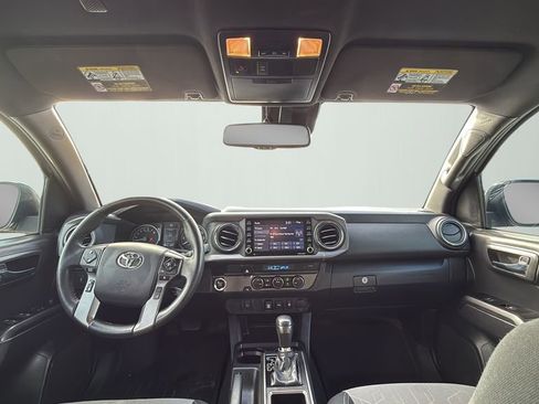 Used 2023 Toyota Tacoma TRD Off-Road image 13