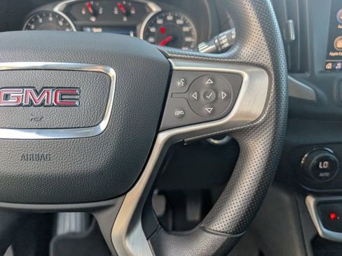 Used 2022 GMC Terrain SLE w/ Driver Convenience Package FWD image 14