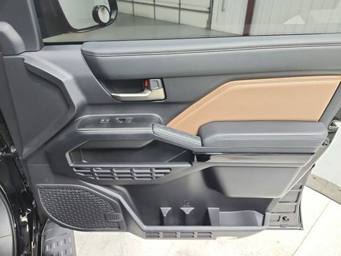 Used 2025 Toyota 4Runner Limited image 41