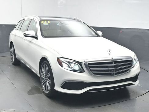 Used 2020 Mercedes-Benz E 450 4MATIC Wagon image 2
