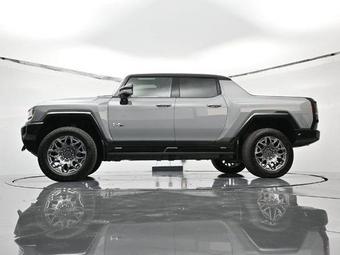 New 2025 GMC Hummer EV 3X image 44