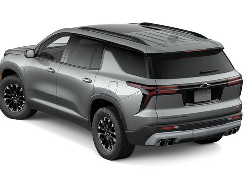 New 2026 Chevrolet Traverse Z71 w/ Driver Confidence Package image 2