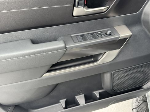 New 2026 Toyota Tundra SR5 AWD/4WD image 18