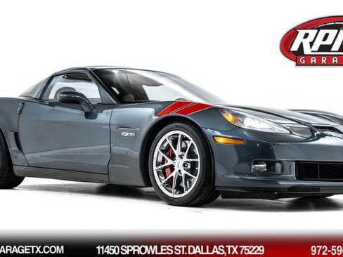 Used 2013 Chevrolet Corvette Z06 w/ 2LZ Preferred Equipment Group RWD image 1