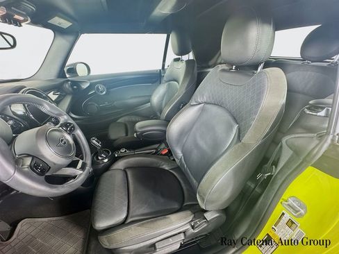 Used 2023 MINI Cooper S w/ Signature Upholstery Package image 21
