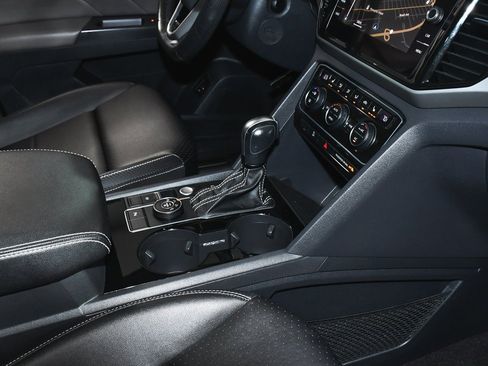 Used 2021 Volkswagen Atlas Cross Sport SEL R-Line image 57