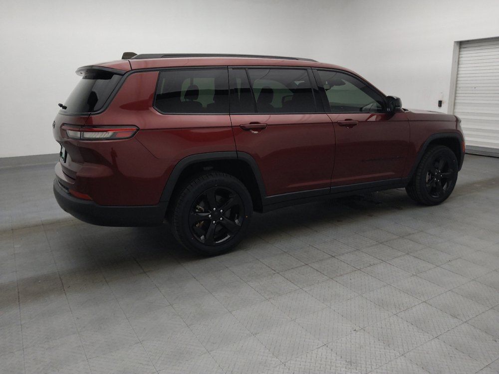 Used 2023 Jeep Grand Cherokee L Laredo RWD image 10