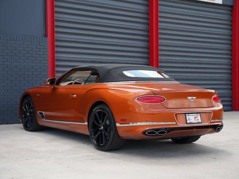 Used 2023 Bentley Continental GT Azure AWD/4WD image 15