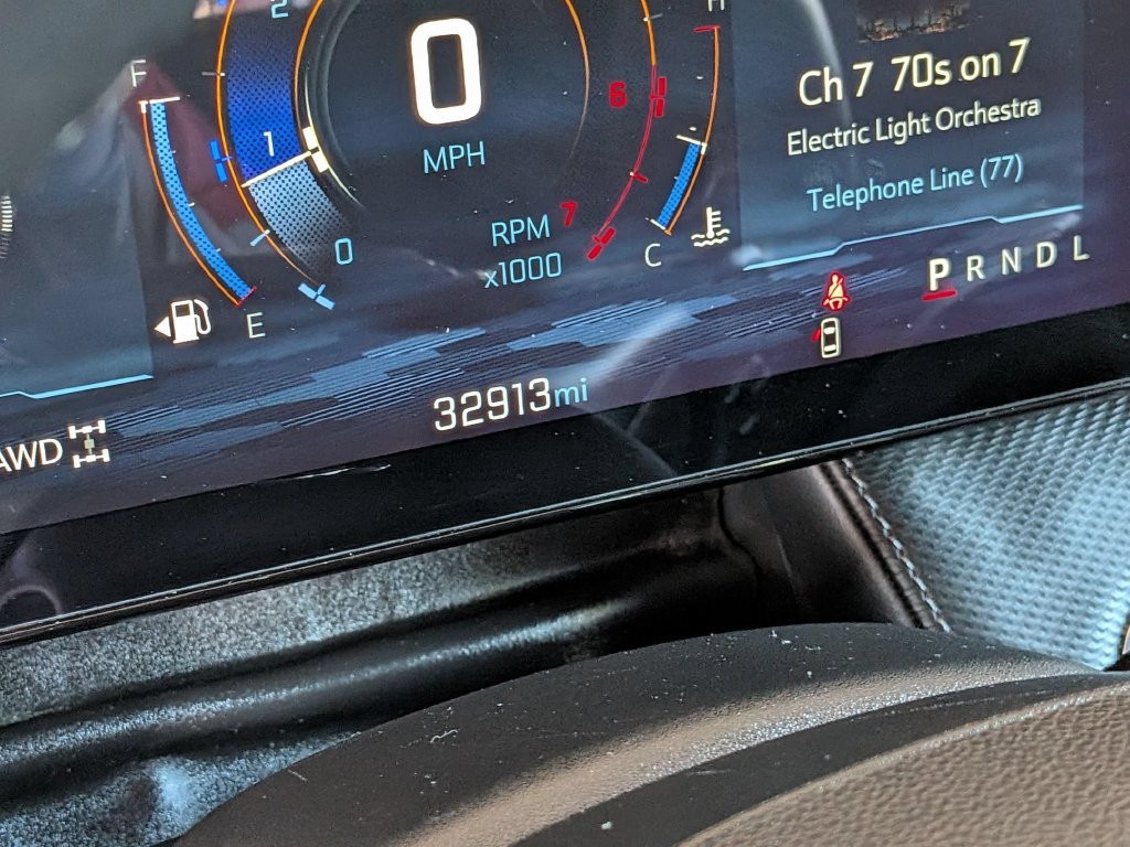 Used 2025 Chevrolet Equinox LT AWD/4WD image 21
