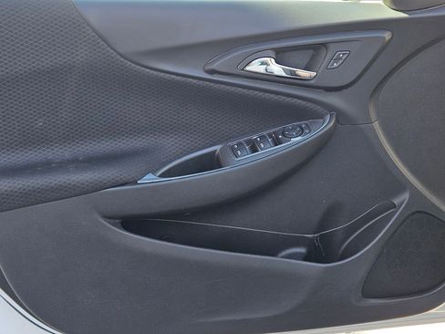 Used 2024 Chevrolet Malibu LT image 17