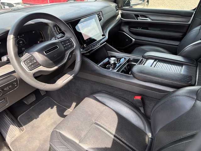 Used 2024 Jeep Wagoneer Series II AWD/4WD image 11