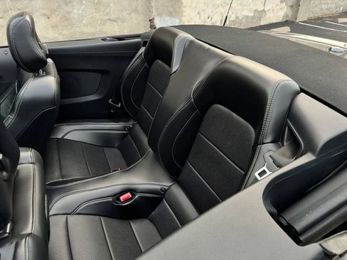 Used 2019 Ford Mustang GT Premium w/ Equipment Group 401A RWD image 17