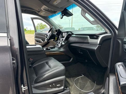 Used 2016 Chevrolet Suburban LT AWD/4WD image 29
