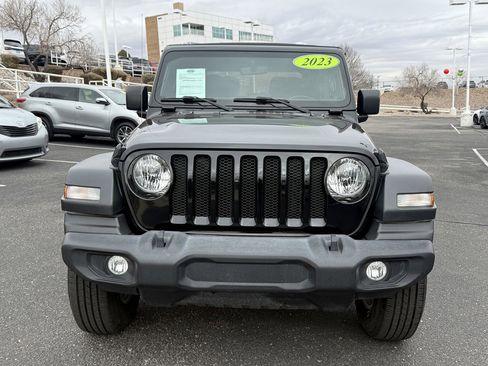 Used 2023 Jeep Wrangler Sport S image 3