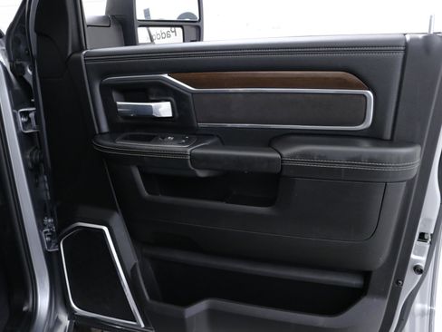 Used 2024 RAM 3500 Laramie w/ Chrome Bumper Package image 30