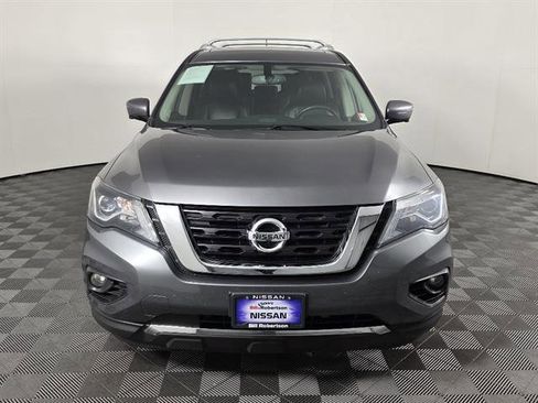 Used 2018 Nissan Pathfinder Platinum AWD/4WD image 10