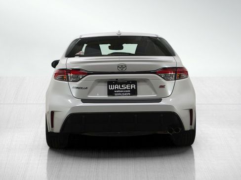 Used 2023 Toyota Corolla SE image 4