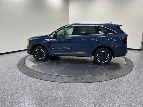 New 2026 Kia Sorento S image 8