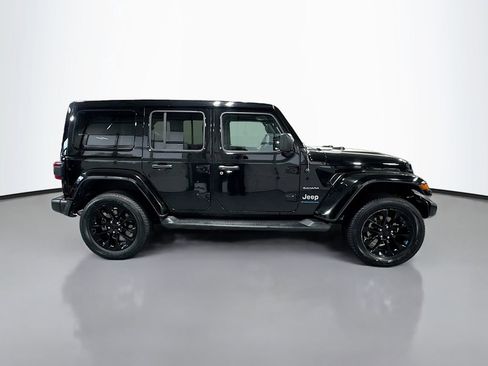 Used 2023 Jeep Wrangler Unlimited Sahara w/ Safety Group AWD/4WD image 4