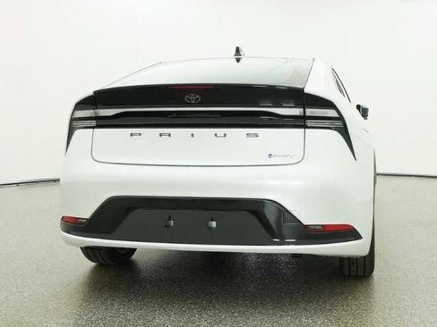 New 2026 Toyota Prius Plug-In Hybrid FWD image 23