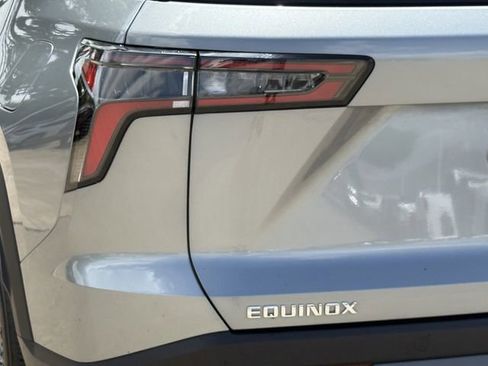 Used 2025 Chevrolet Equinox LT image 7