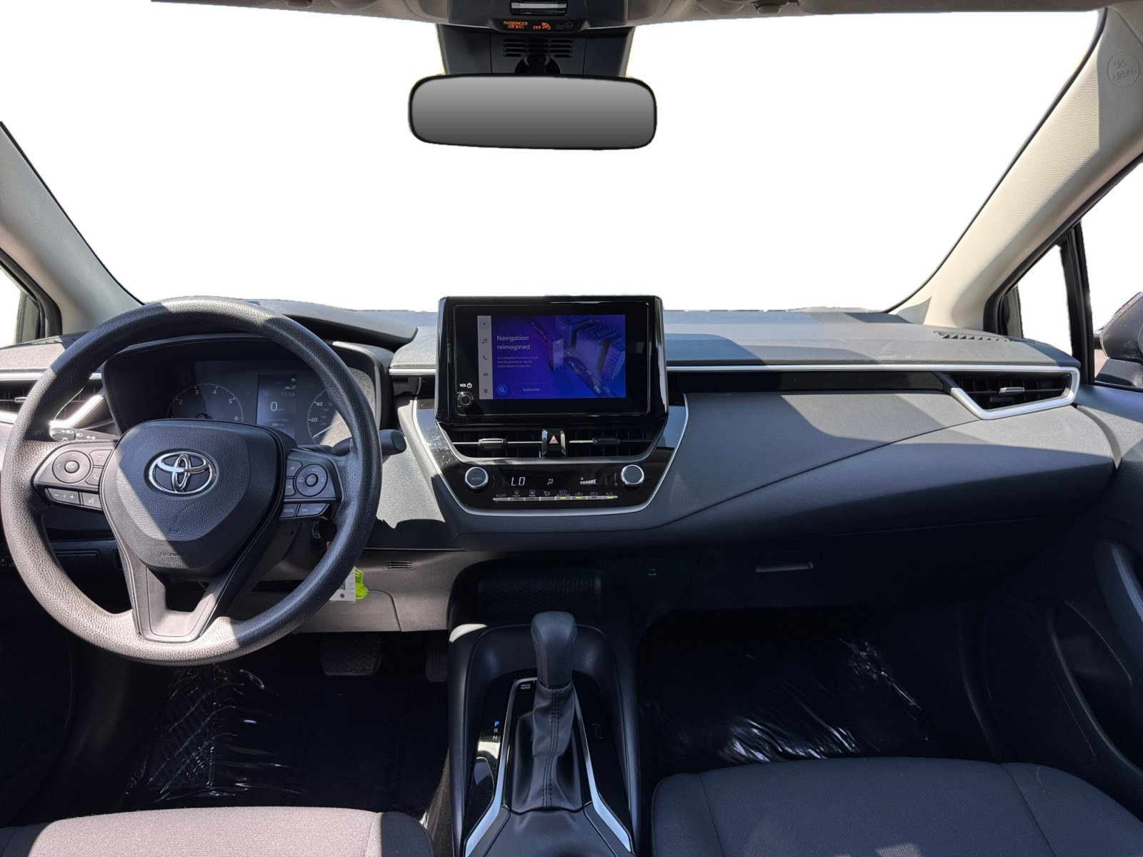 Used 2024 Toyota Corolla LE FWD image 10