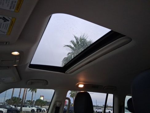 Used 2022 INFINITI QX80 Luxe w/ Cargo Package image 18