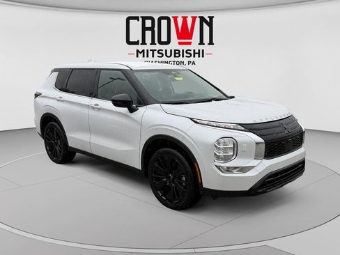 New 2026 Mitsubishi Outlander LE AWD/4WD image 1