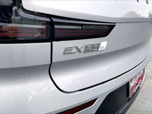 New 2025 Volvo EX90 Plus w/ Protection Package Premier image 26
