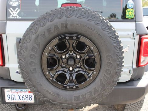 Used 2023 Ford Bronco 2-Door image 9