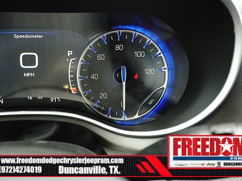 New 2027 Chrysler Pacifica Select FWD image 31