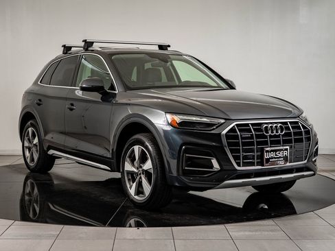 Used 2023 Audi Q5 2.0T Premium w/ Convenience Package image 12