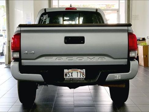 Used 2023 Toyota Tacoma SR5 AWD/4WD image 4