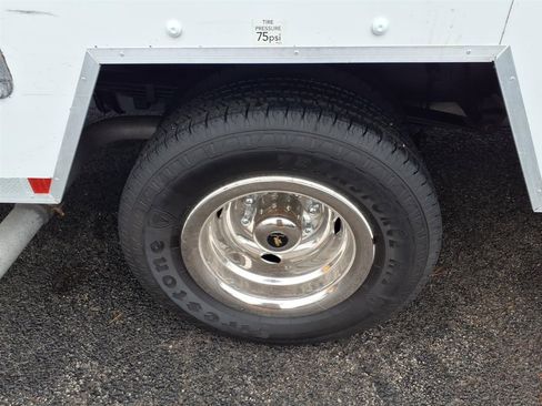 Used 2021 Ford E-350 and Econoline 350 Super Duty image 23