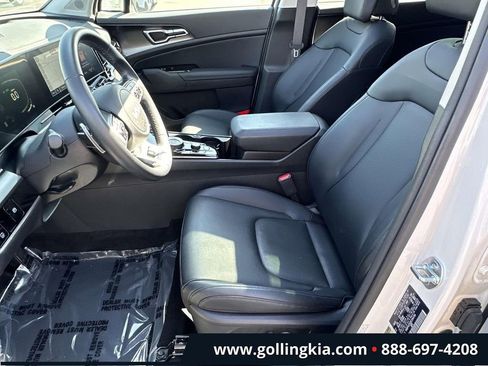 Certified 2025 Kia Sportage EX w/ EX Premium Package AWD/4WD image 17