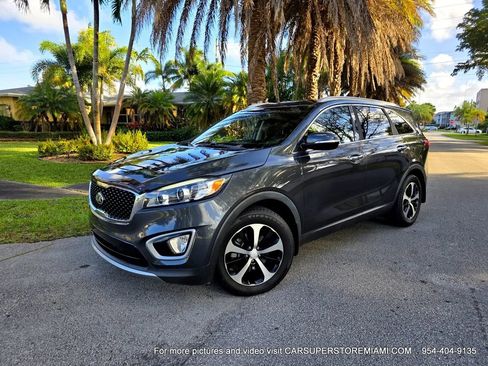Used 2018 Kia Sorento EX image 9