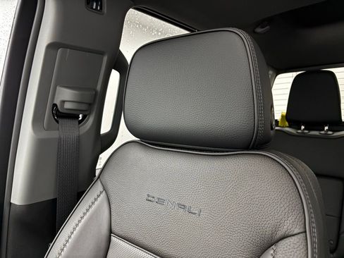 New 2025 GMC Sierra 2500 Denali w/ Denali Reserve Package image 47