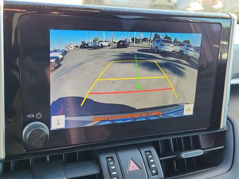 Used 2025 Toyota RAV4 XLE Premium image 9