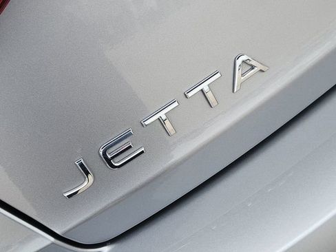 Used 2024 Volkswagen Jetta S FWD image 8