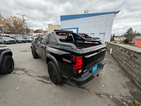New 2025 Chevrolet Colorado Trail Boss w/ Midnight Edition image 3